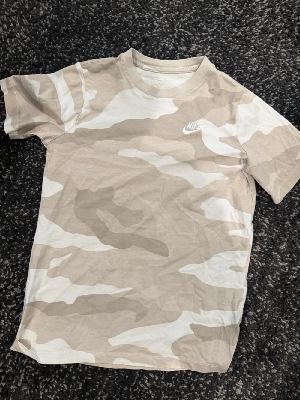 Nike Beige and Cream Camo Tee